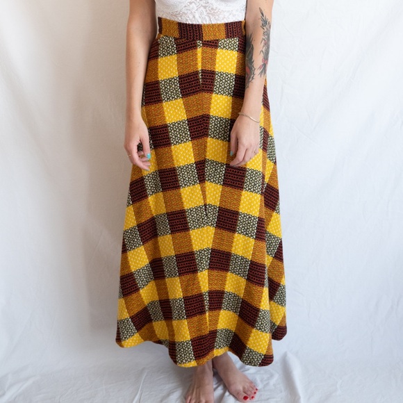 Garland Dresses & Skirts - Beautiful vintage skirt by Garland